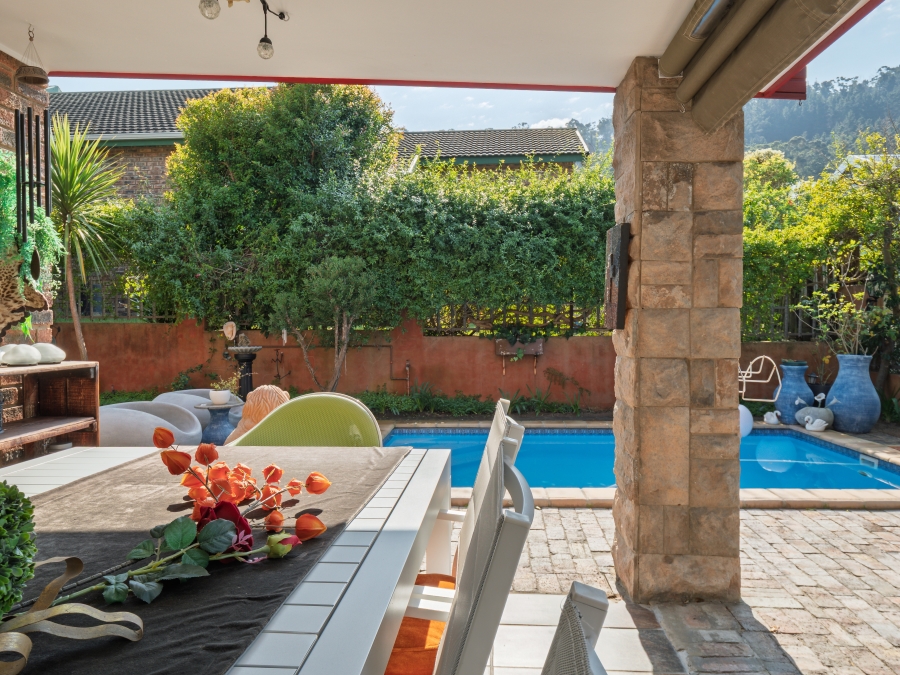 4 Bedroom Property for Sale in Groenvallei Western Cape
